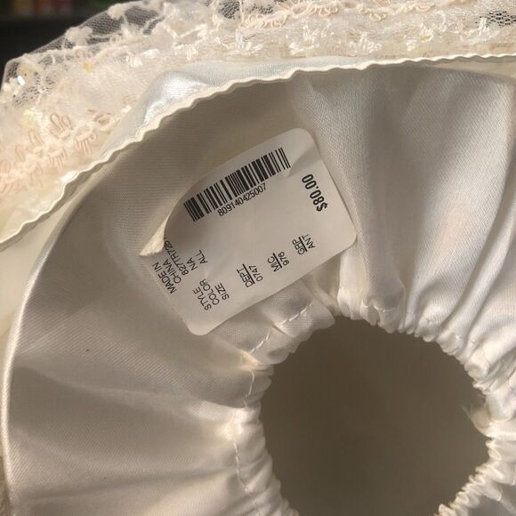 18" Angel Tree Topper. Lace And Bead Embroidery,Tags Still On Bottom - Picture 6 of 6